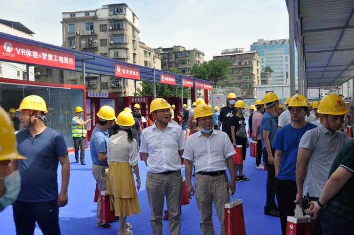 691南昌市政建設(shè)集團(tuán)有限公司2021年桃花南路安置房項目成功承辦市級省級標(biāo)準(zhǔn)化現(xiàn)場觀摩會.jpg