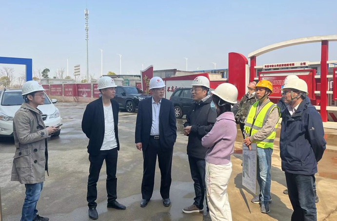 市政公用集團(tuán)劉順保到朱橋東路項目、昌東三路項目、秦坊安置房項目調(diào)研