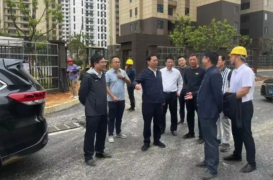 萬義輝到秦坊安置房、杭州路項目調(diào)研